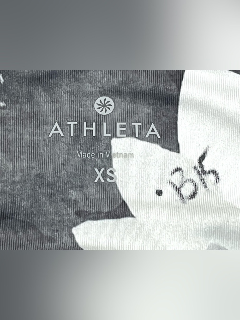 Athleta Gray and White High Rise Tropical Flow Chaturanga Floral Accent Leggings - Picture 11 of 16